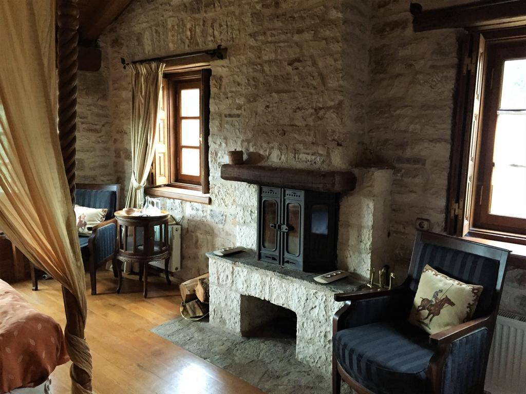 Old Inn Gorianádhes Zewnętrze zdjęcie